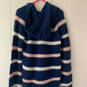 Girls Small (7) sweater with hood